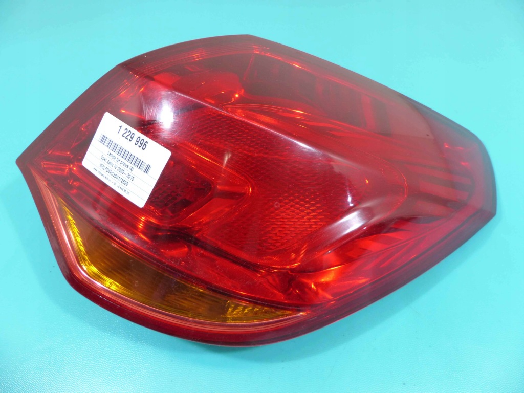 Купити Лампа задній права opel astra iv j hb eu 09-12