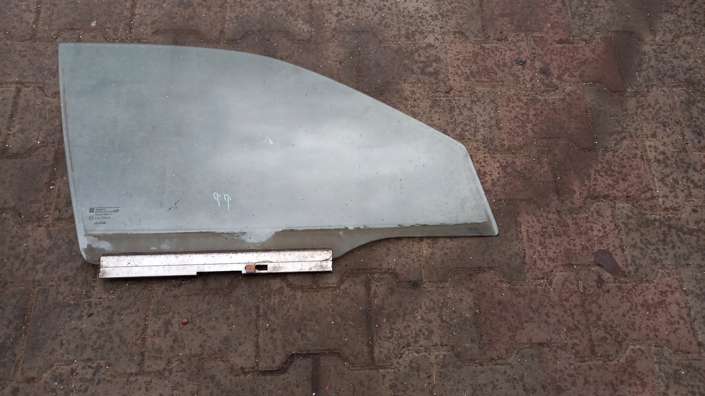 фото №1, Стекло правый перед opel vectra b kombi 01r
