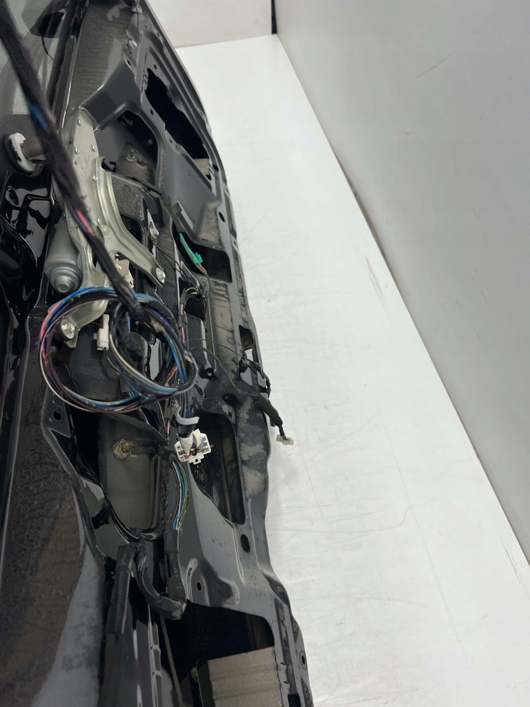 фото №7, Mitsubishi grandis задняя крышка багажника багажника стекло задняя x42b