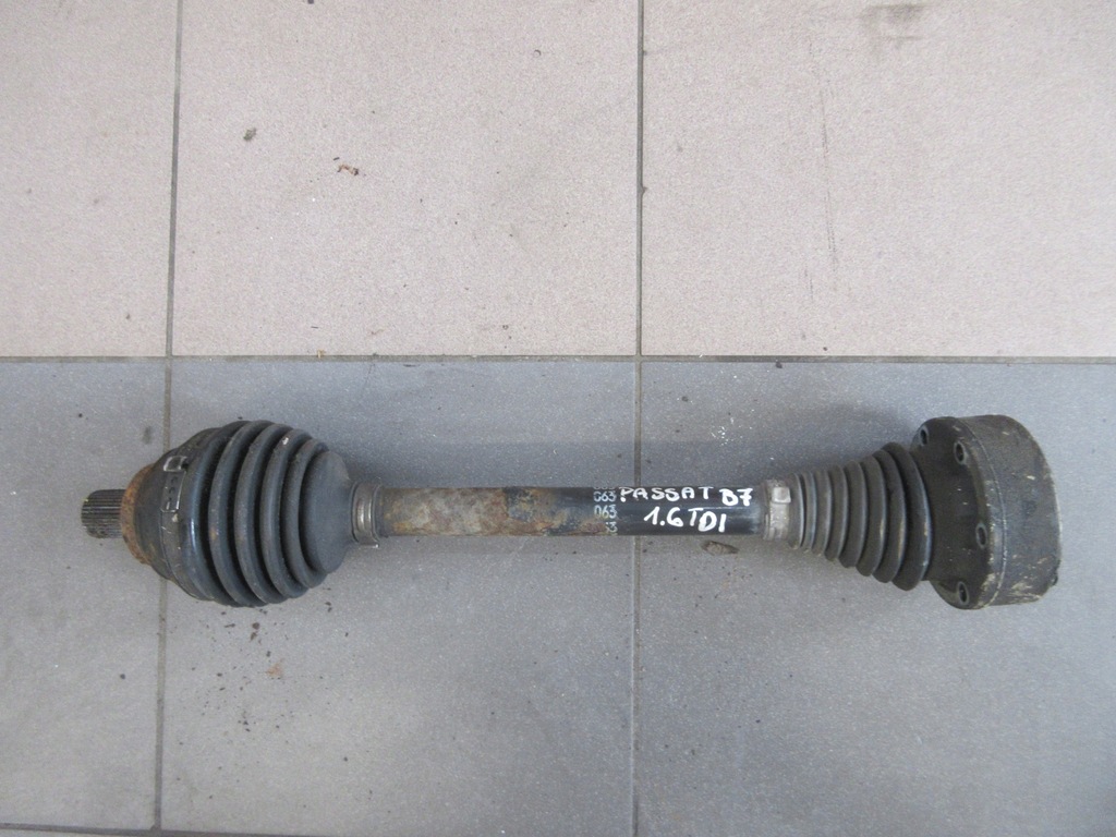 фото №1, Приводной вал левая короткий vw passat b7 1.6 tdi