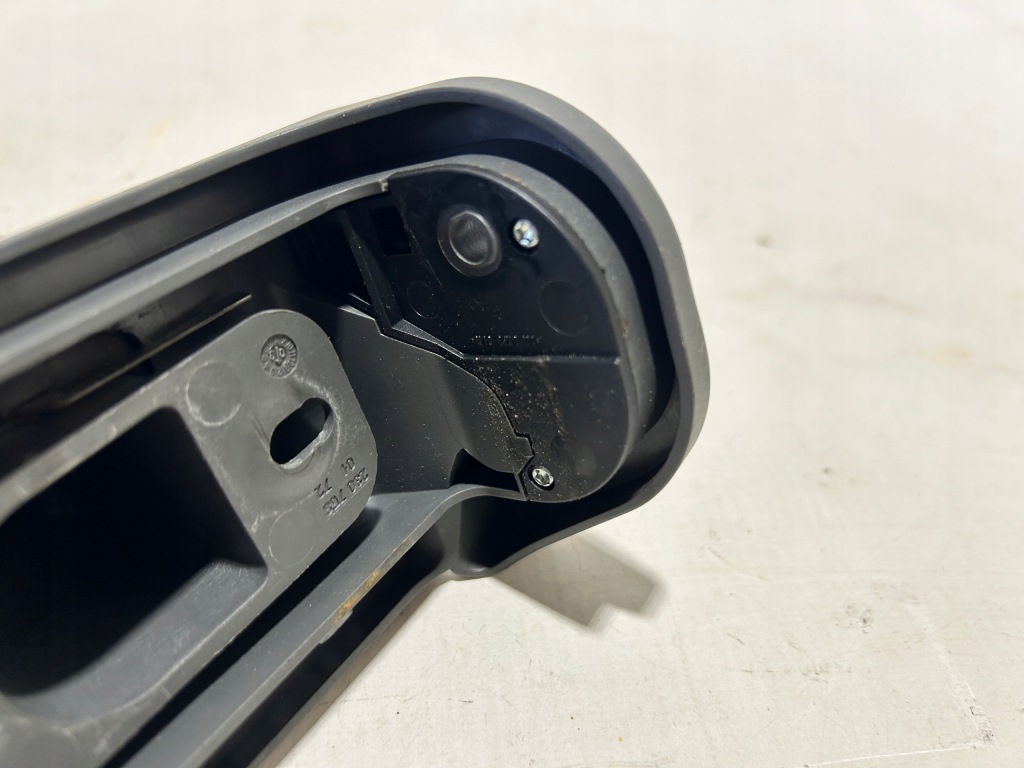 Кронштейн тримач  замок датчик шторка ліва mercedes sl r230 w230 Зі Шроту