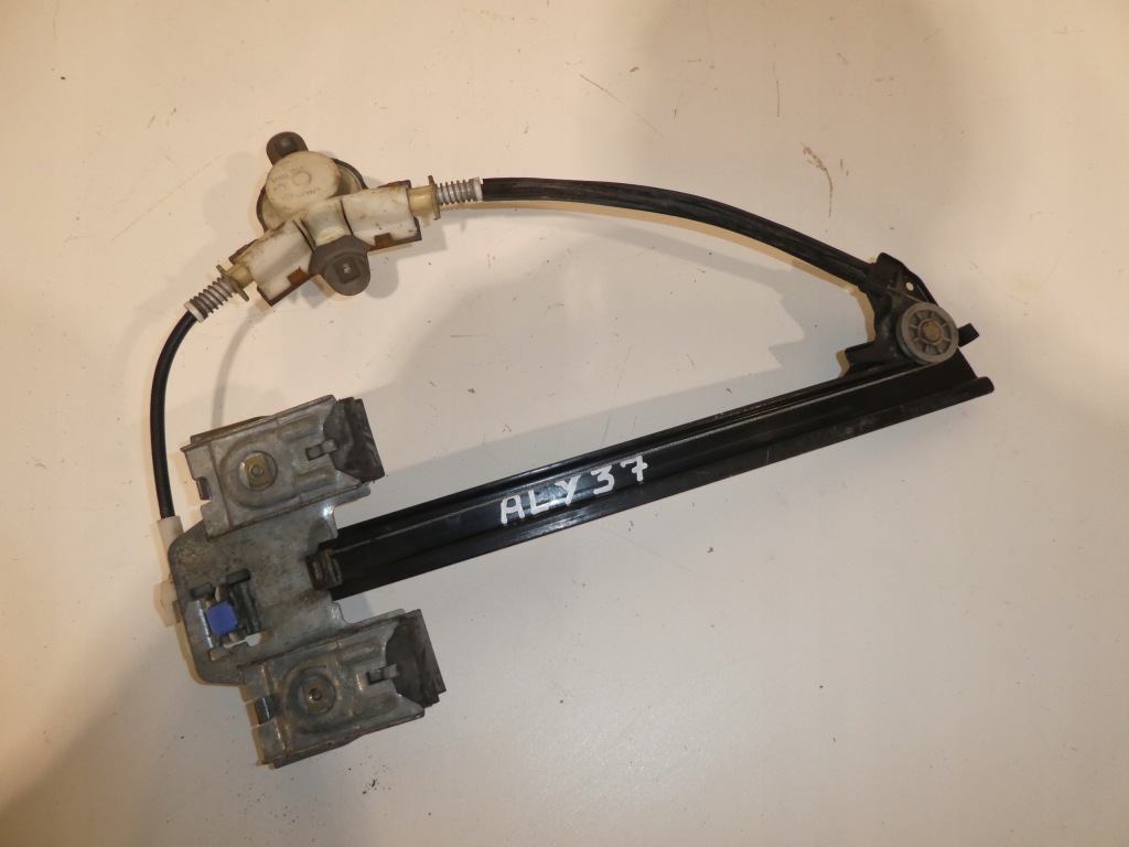 Купить Подъемник стекло левый задний  seat vario cordoba