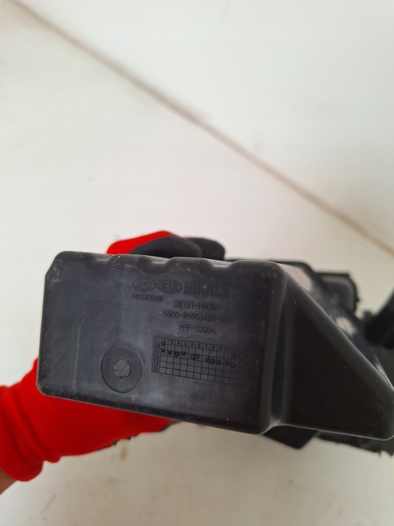 фото №6, Корпус фільтра повітря kia rio iv 4 1.2 16v 28191-h8050 оригінальний номер 17-