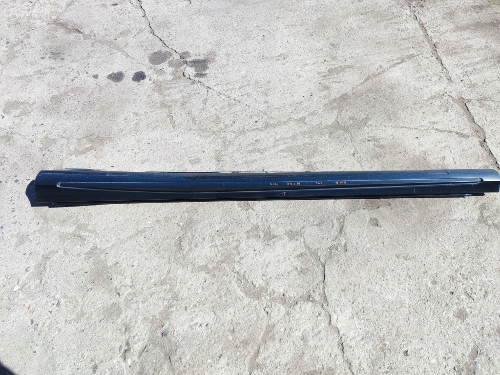 фото №1, Mercedes a klasa w176 молдинг поріг ліва amg 191