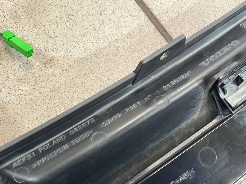 фото №9, Третий свет стоп volvo v60 ii s60 31468198