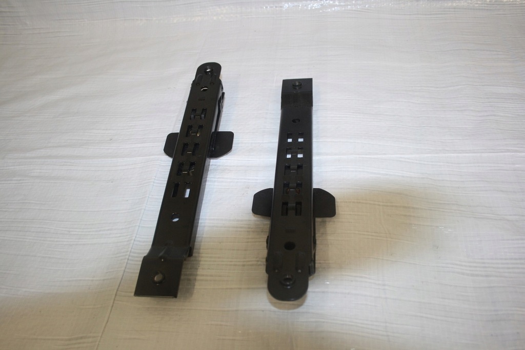 фото №6, Регулировка высоты ремней 6q0857819b seat ibiza 3