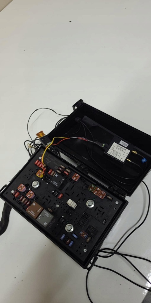 Купить Коробка предохранителей opel ampera 1.4 2011-2015 au1 gm