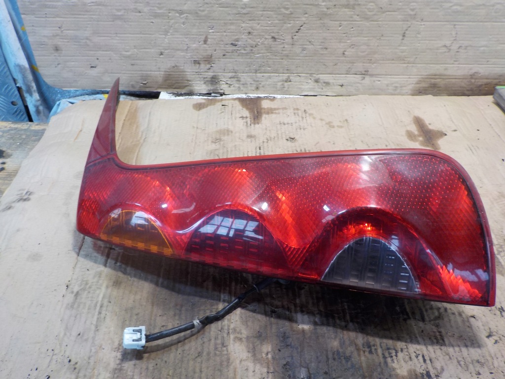 фото №1, Лампа правий задня nissan note правий задня