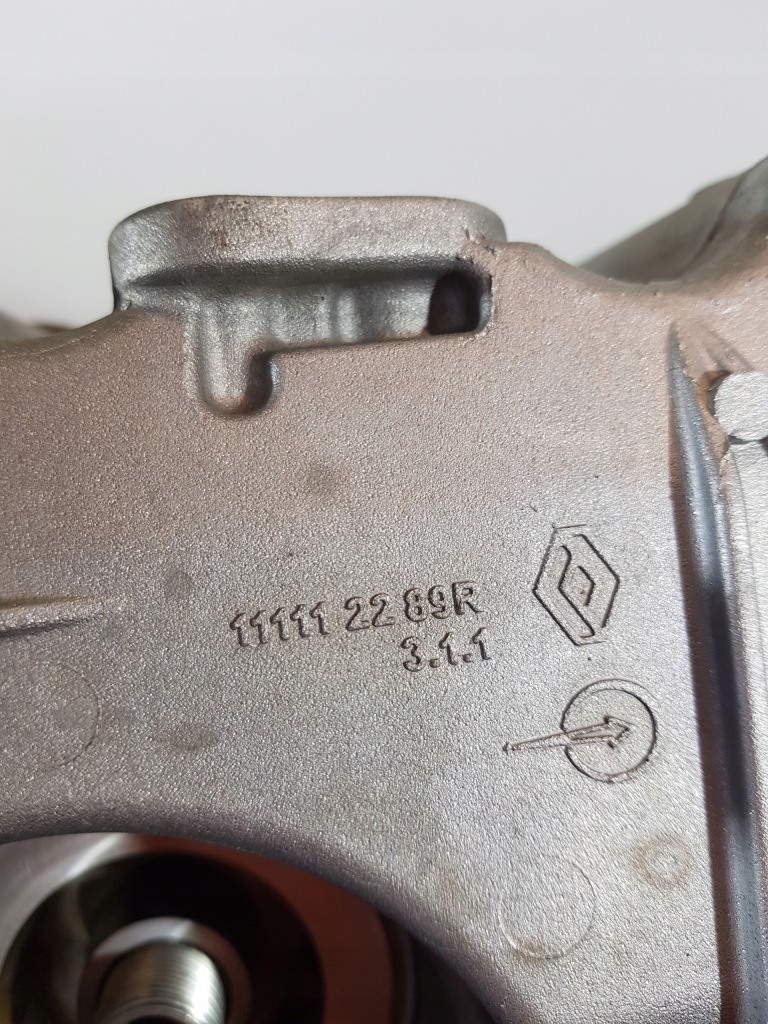 Поддон масла масляная 111112289r dacia renault nissan 1.0 sce b4de411 с Разборки