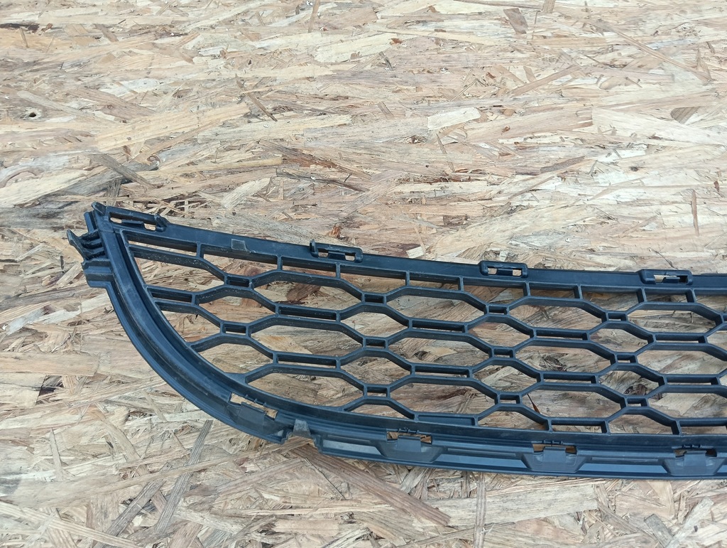 фото №7, Решётка бампера перед 622547230r renault twingo ii