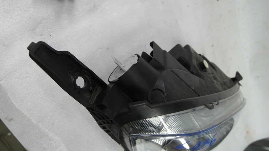 фото №9, Ford transit courier лампа правый перед передняя