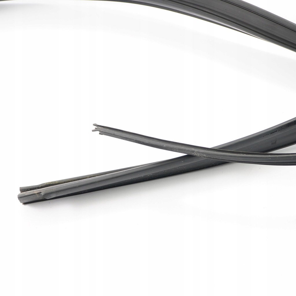 фото №12, Mercedes w246 прокладка стекло дверь левый задняя a2467350700