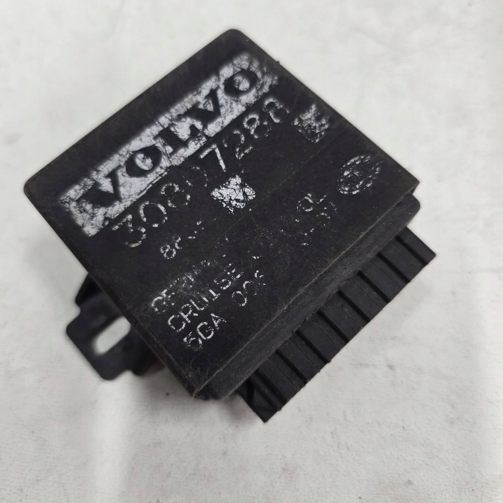 фото №1, Volvo s40, 30807288 модуль / реле круиз-контроль