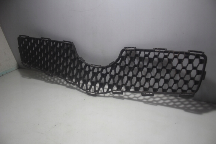 фото №2, Решётка радиатора решётка радиатора toyota yaris ii