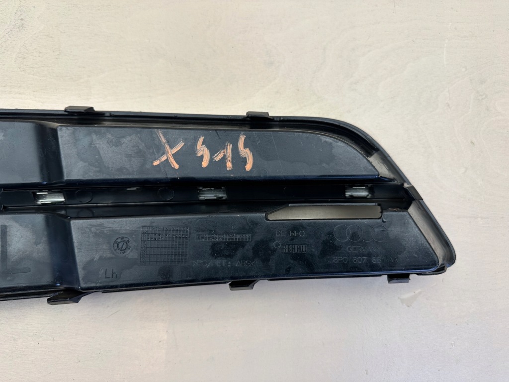 Audi a3 8p0 решітка бампера ліве перед передня ліва 8p0807681 Ціна