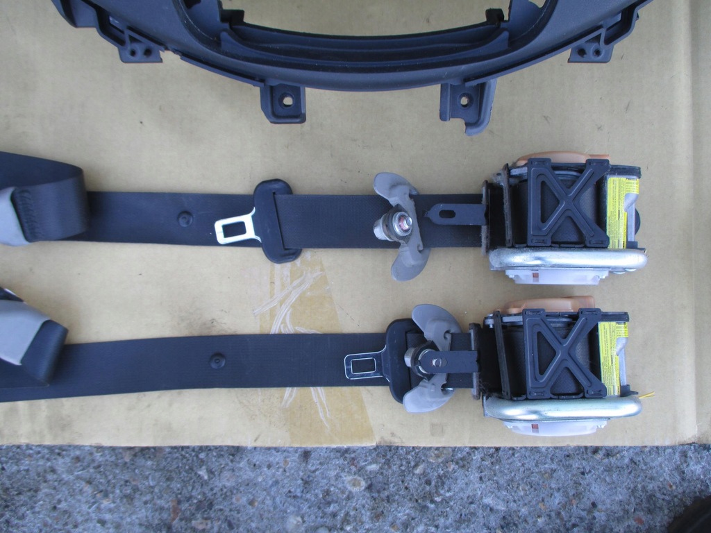 фото №6, Mitsubishi grandis 03-11 консоль подушки безопасности ремни eu