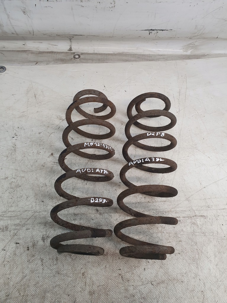 фото №1, 2x пружини задня audi a3 8l 96r.