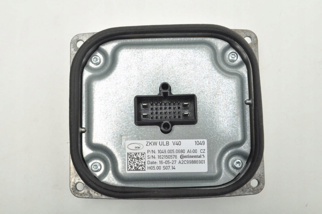 Купить Volvo v40 ii модуль led 10490050680 a2c93182000