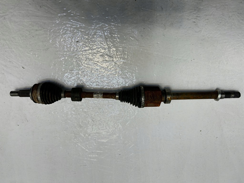 Купити Renault austral 1.2 e-tech привідний вал передня правий шрус  39100-7895r a485