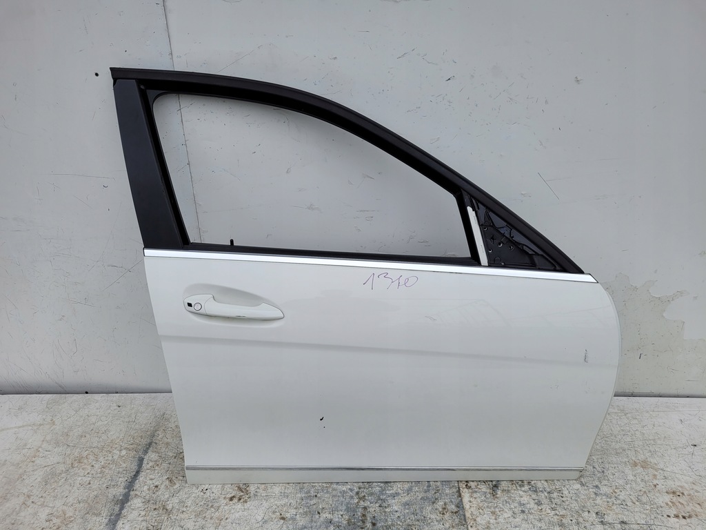 фото №1, Mercedes c w204 дверь правый перед передние