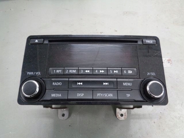 фото №1, Mitsubishi pajero iv 15 радіо cd 8701a631