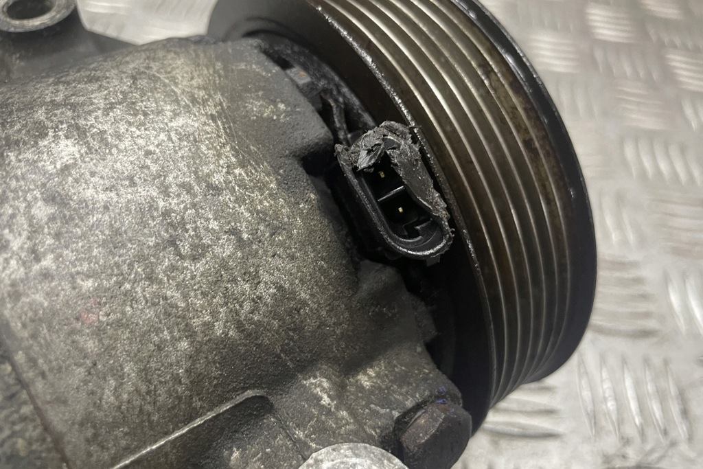 фото №6, Компрессор кондиционера nissan primera хэтчбек p12 8200309193 2.2l