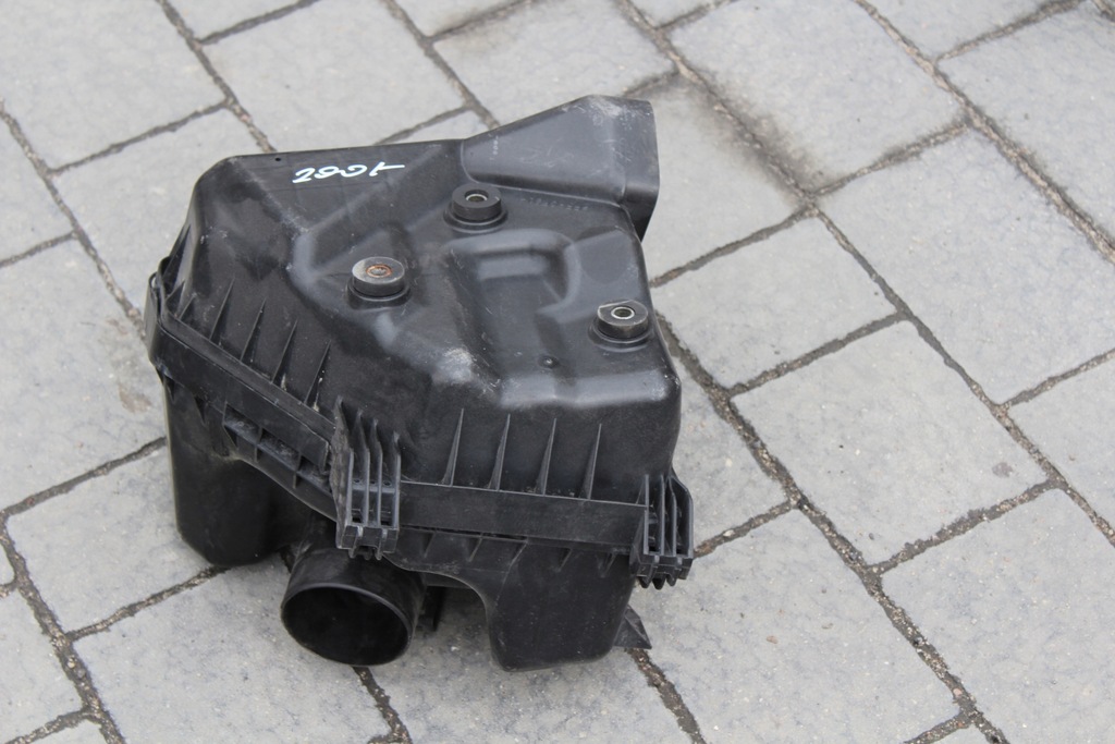 фото №9, Корпус фильтра воздуха auris e15 2.0 d4d