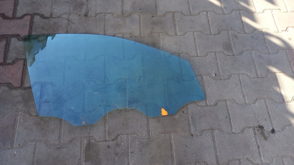 фото №1, Скло правий перед vw polo 02