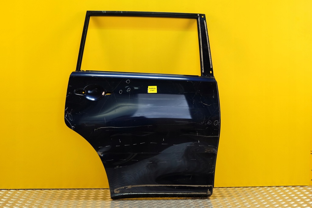 фото №1, Nissan patrol y62 armada qx56 2010- двері задня r