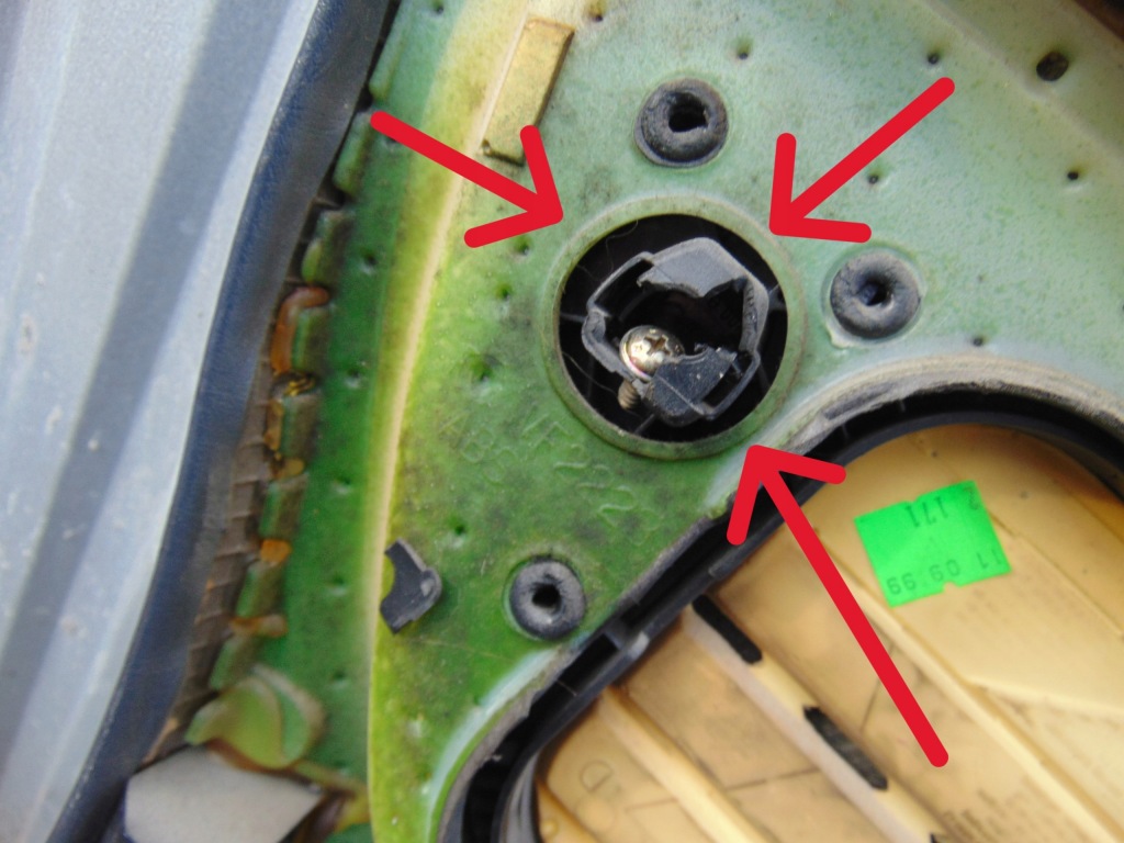 Обшивка обивка дверь правая правый перед mercedes ml w163 европа в Украине