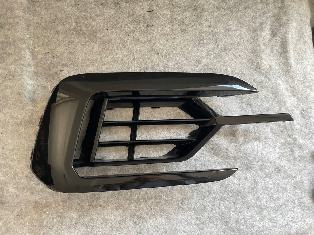 фото №1, Vw arteon rline правая решётка бампера