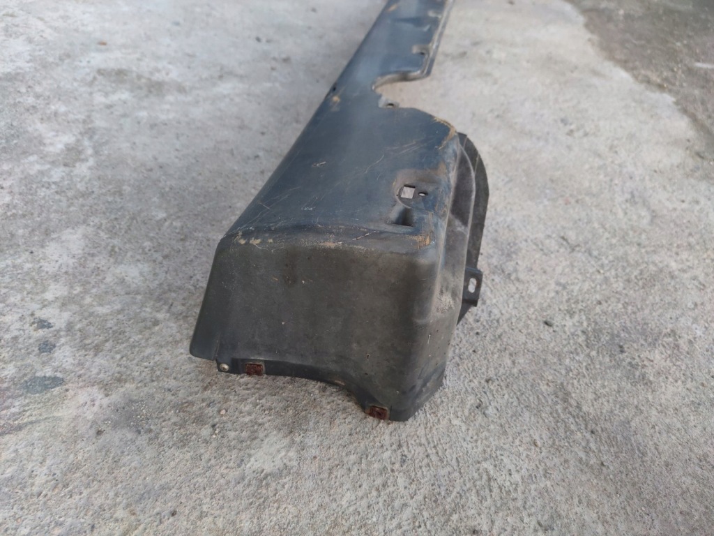 Mercedes r129 поріг лівий накладка Недорого