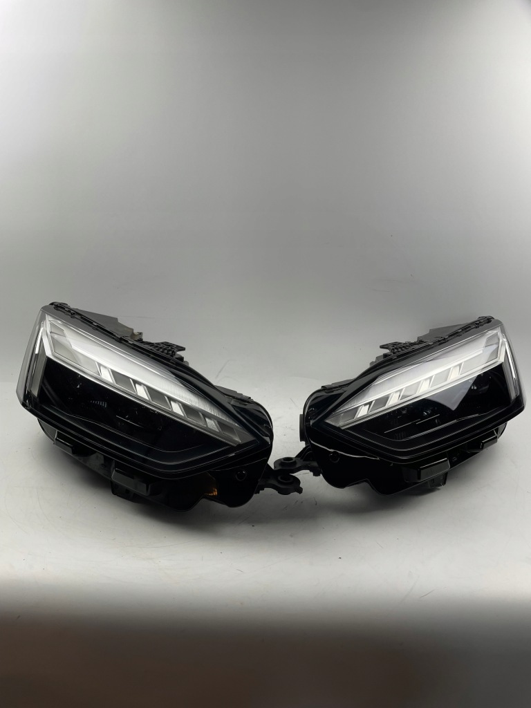 Купити Audi a5 8w рестайлінг  фари full led matrix 8w6941040 8w6941039