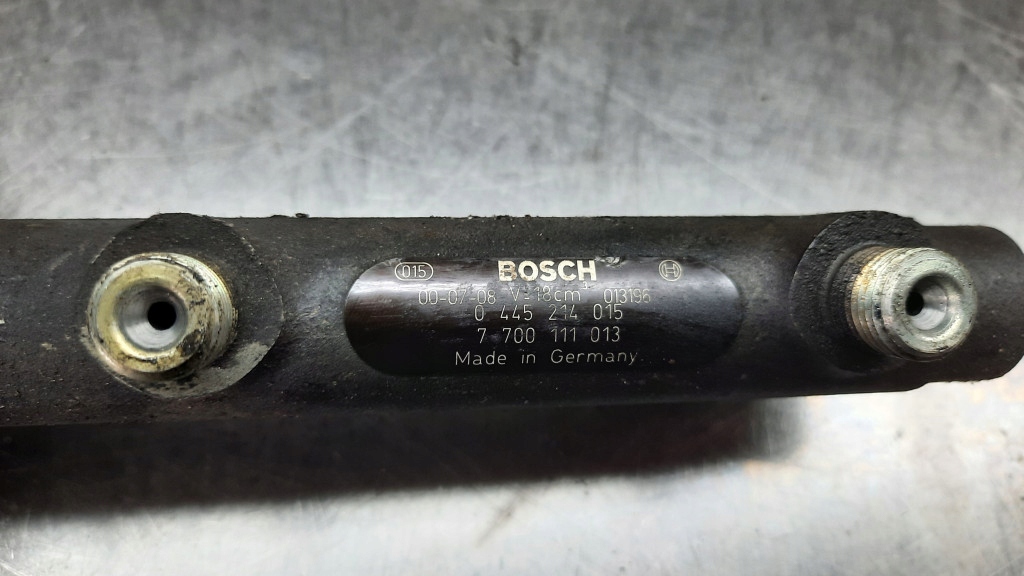 фото №3, Молдинг упорскування renault megane scenic 1.9d 0445214015