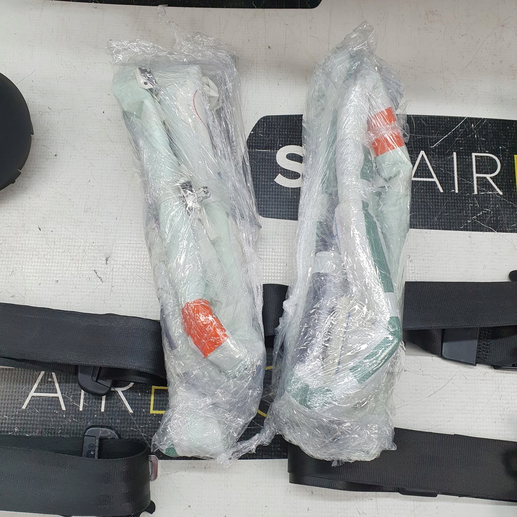 фото №9, A4 b9 панель приладів консоль подушки безпеки ремені подушка безпеки