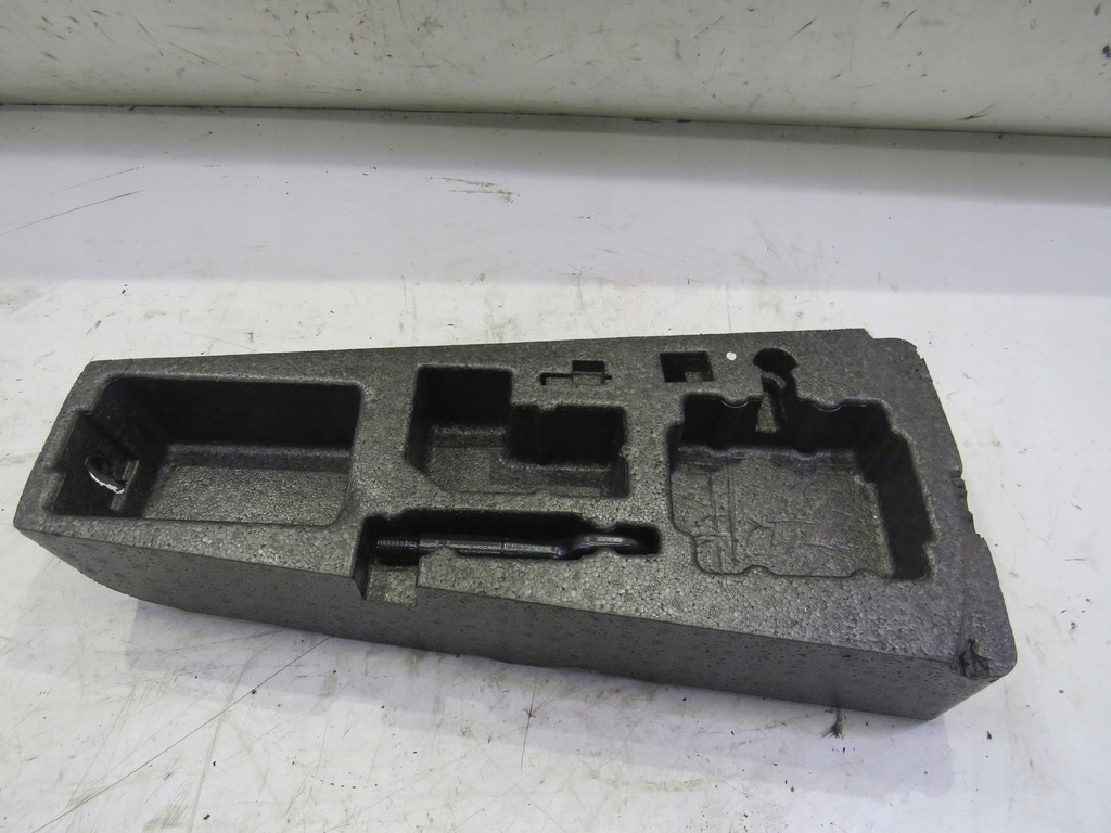 фото №1, Вкладиш багажника leon iii 5f