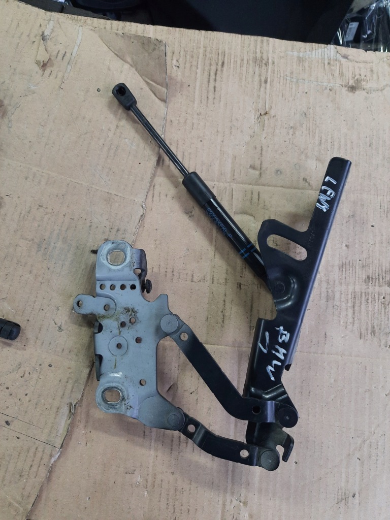 Bmw 1 f20 f21 f22 f23 lift 18r. петля капот привод левый правый schwarz ii в Украине