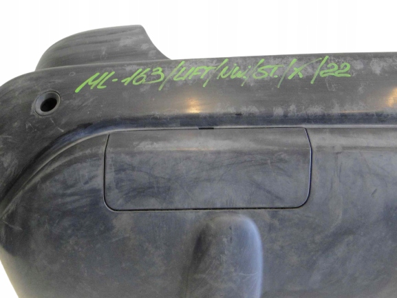 Купити Mercedes ml w163 163 рестайлінг  заглушка фаркоп ліва задній