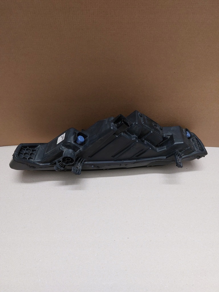 фото №9, Протитуманна фара skoda superb iii правий перед 3v0941700b оригінал