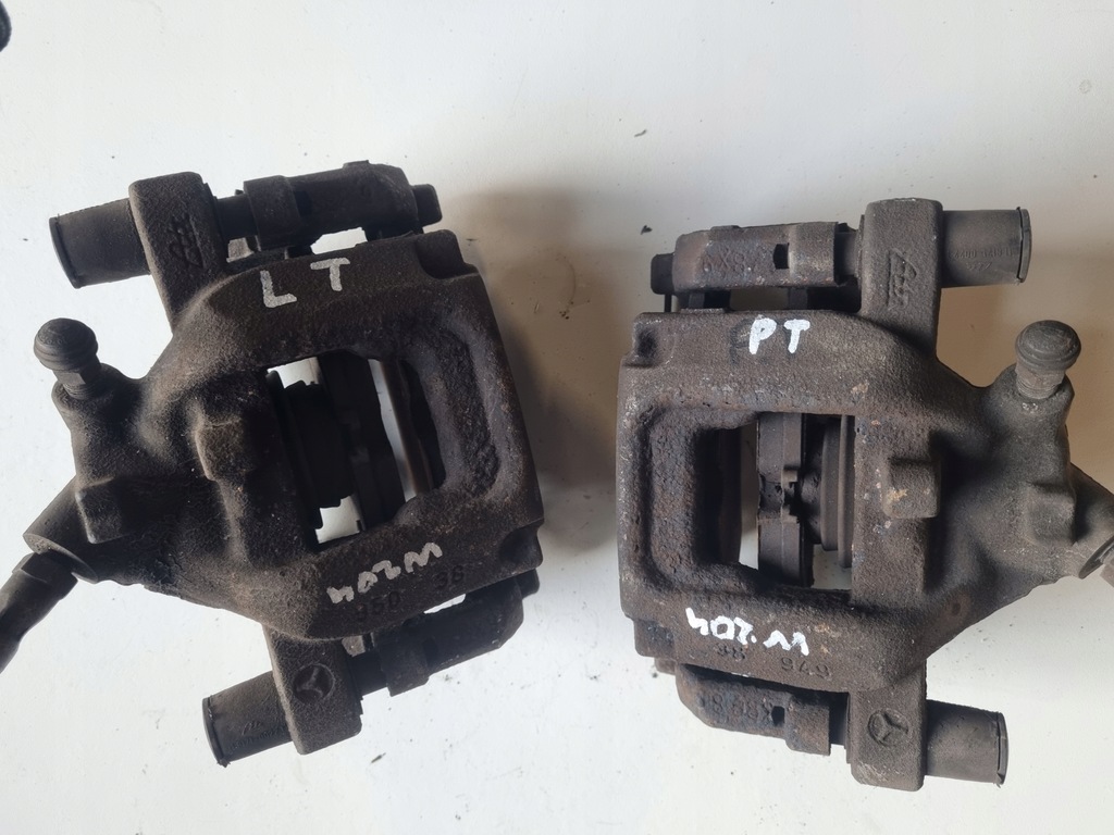 фото №1, Mercedes w204 супорт гальмівний лівий задня