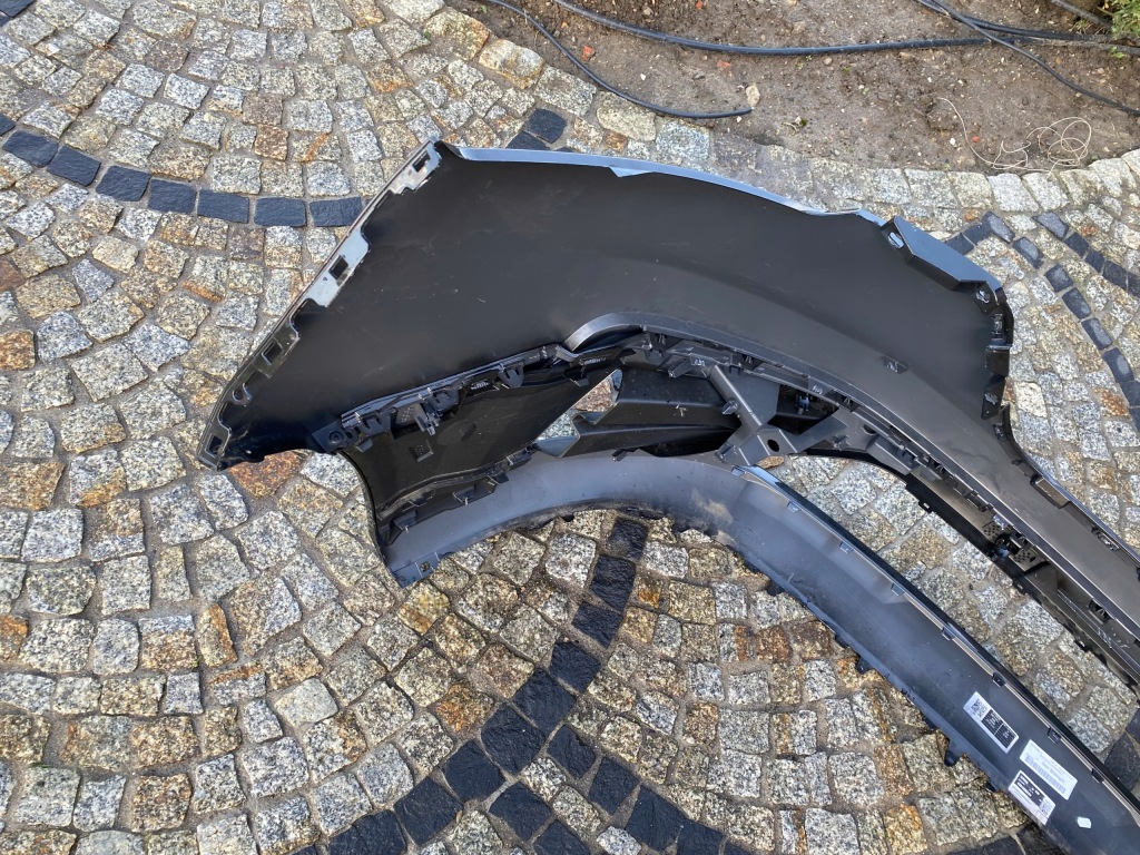 Reanult trafic iii lift бампер перед 620226941r оригинал Оригинал