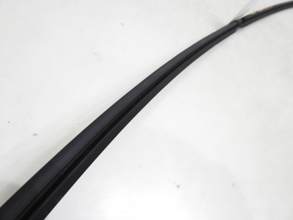 фото №5, Молдинг стекло задняя задний volvo s60 i