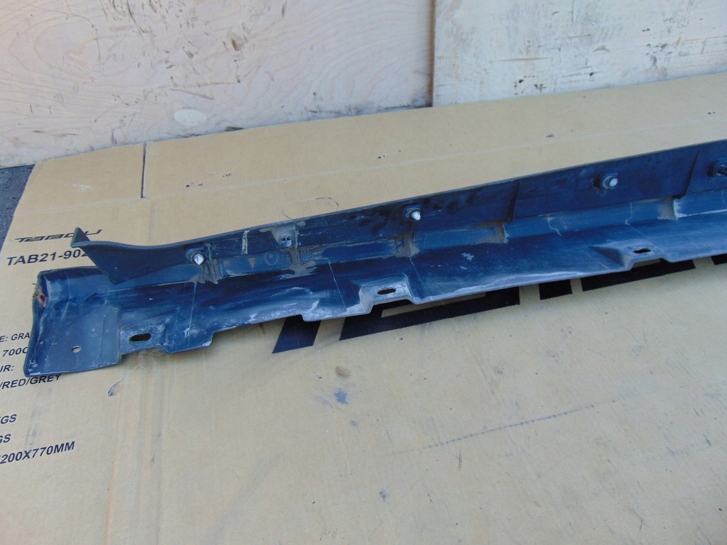 фото №12, Молдинг порог правая ford courier et76-10154-ae