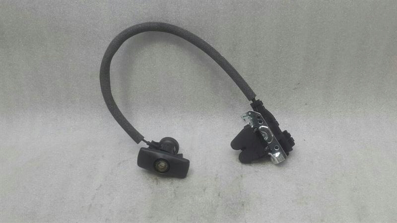 фото №1, Mercedes slc r172 slk mopf boot lock a2047500485 задняя дверь