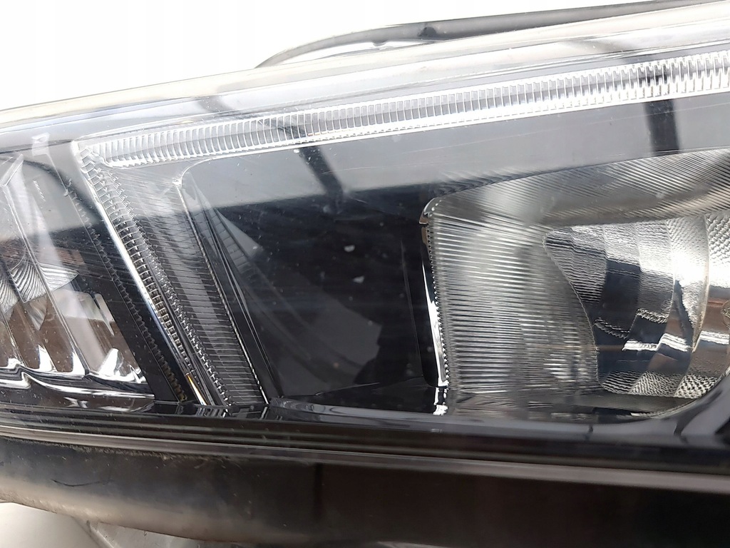 фото №16, Nissan leaf ii ze1 2018 левая сторона лампа передняя