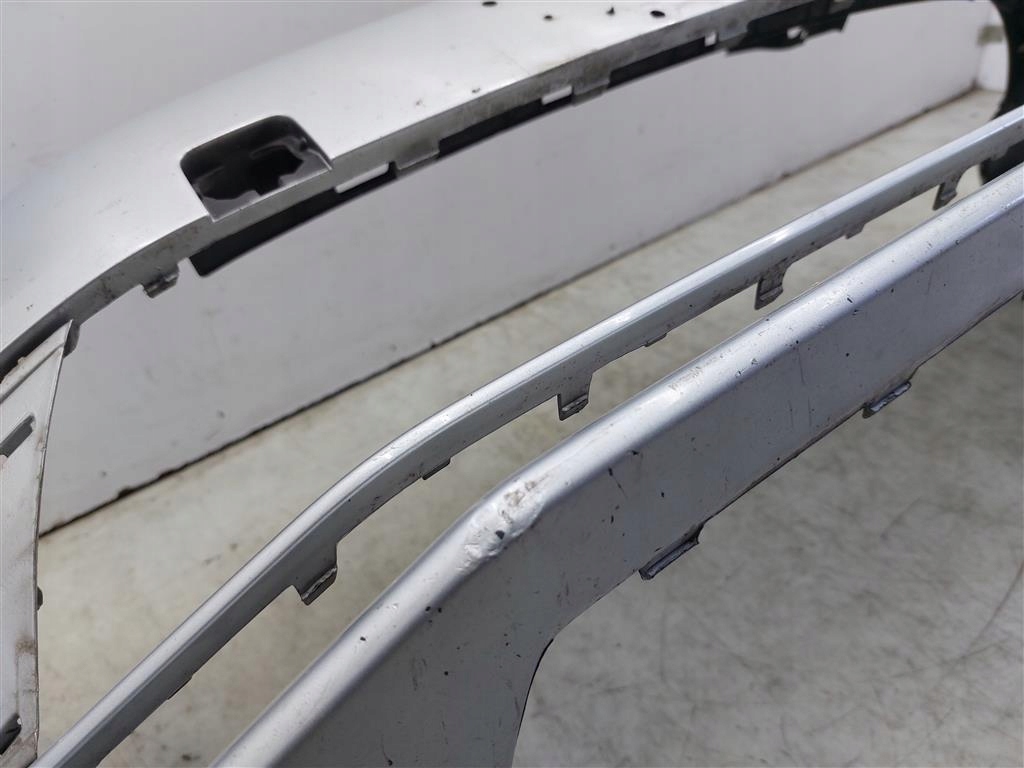 Бампер перед передній vw jetta a6 vi рестайлінг  2015- сріблястий решітка радіатора logo Доставка