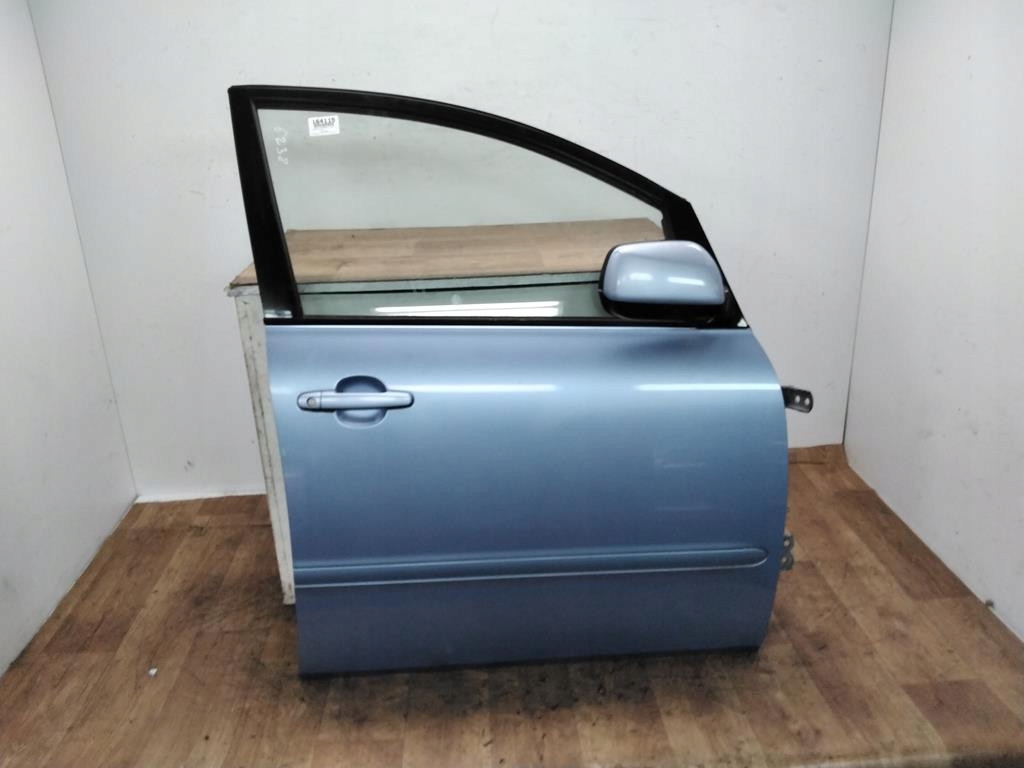 фото №1, Toyota avensis verso двері передні праве