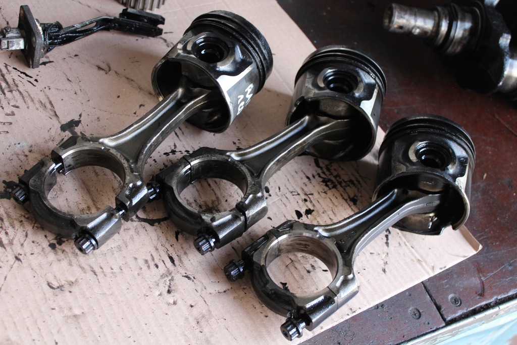 фото №13, Rav 4 ii avensis verso previa 2.0 d4d 1cd поршень шатун