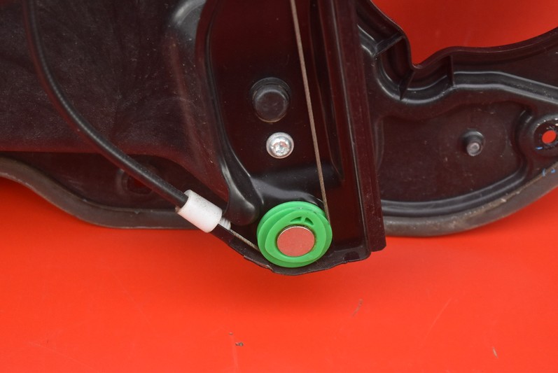 фото №12, Подъемник стекло правый перед eu volvo xc60 1 i 11r