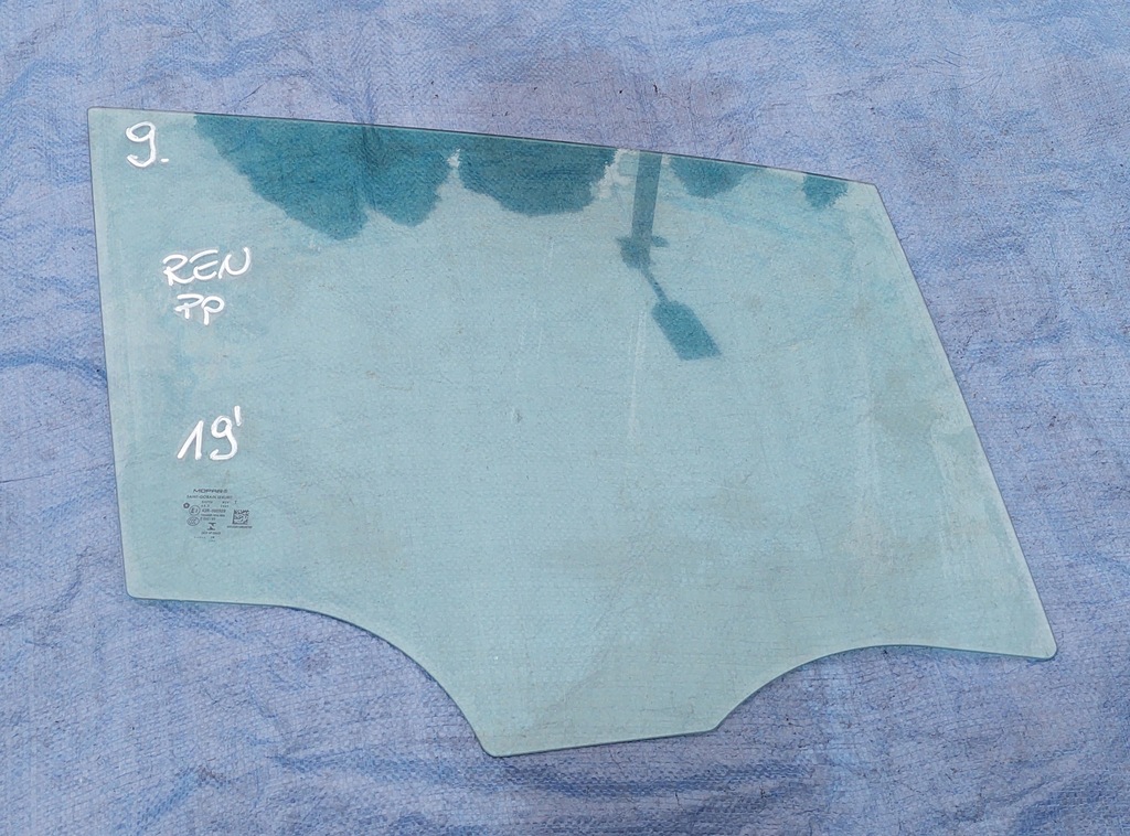 фото №1, Jeep renegade 19 20 стекло с дверь правый перед nr 9